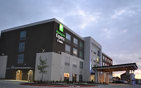 Holiday Inn Express & Suites Mckinney - Frisco East, An Ihg Hotel